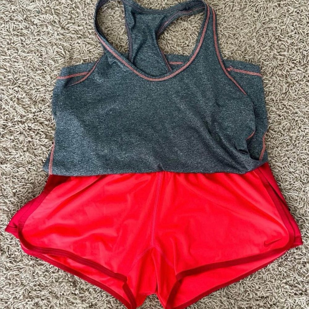 Women’s Nike Shorts & Tank Outfit Sz S